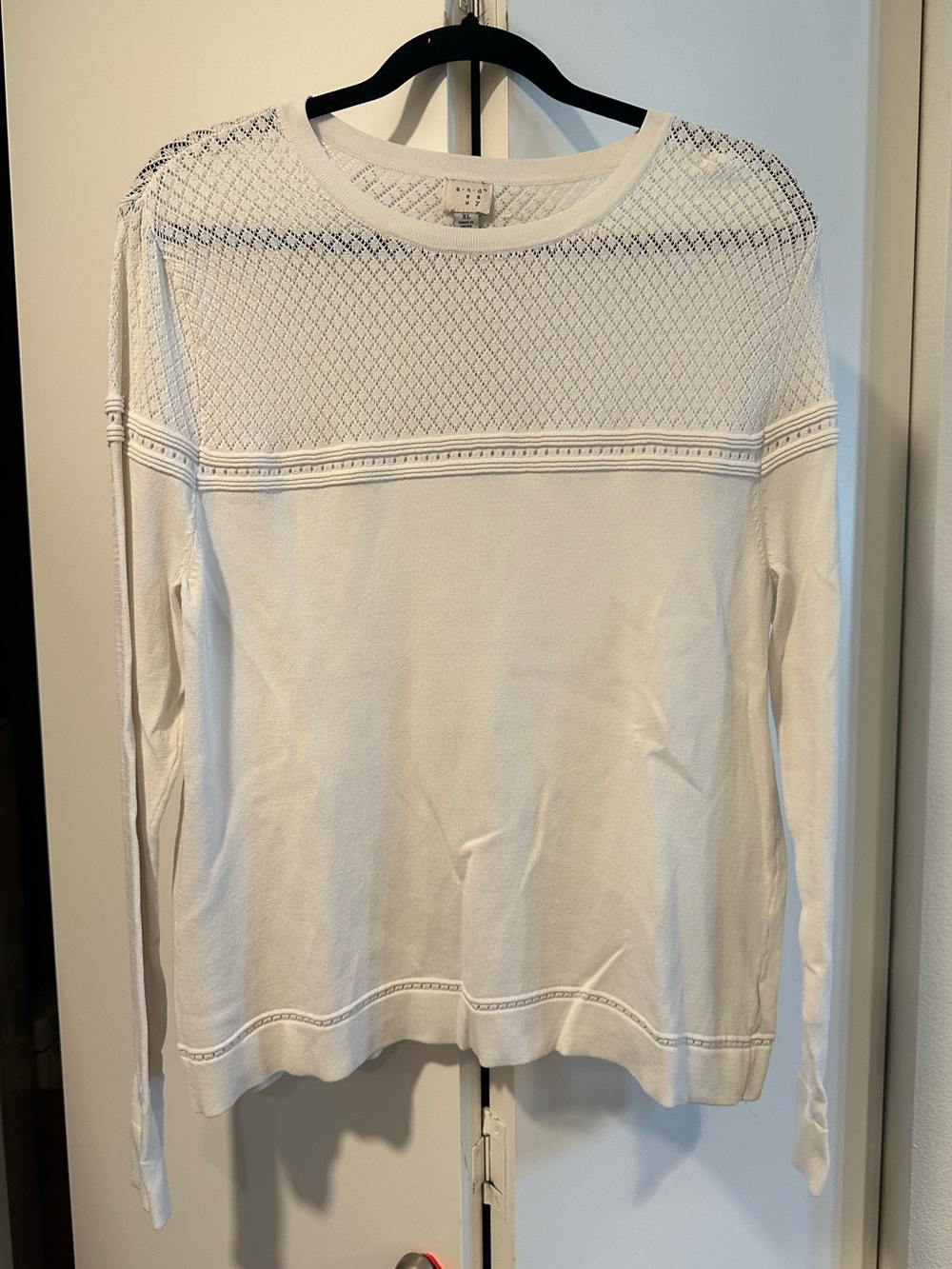 A New Day XL Lightweight Stretchy Off White Lace-Yoke Long Sleeve Top